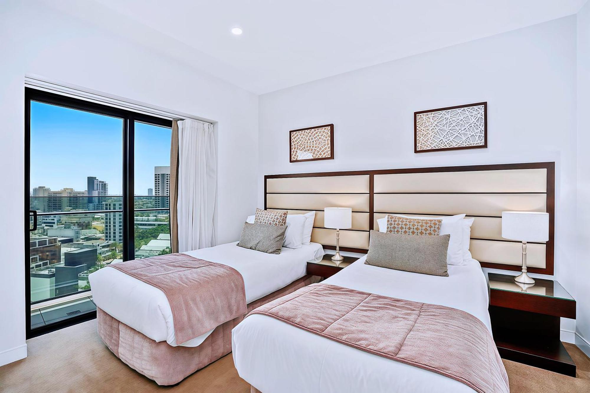 H Luxury Residence Apartments - Holiday Paradise Gold Coast Room photo
